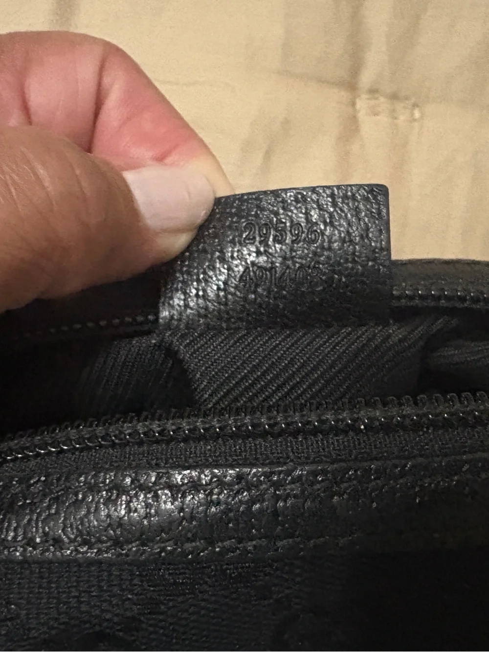 Gucci GG logo small cosmetic-makeup bag EUC